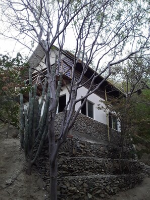 Exterior detail - Ocean View Cabin, Taganga (Santa Marta)