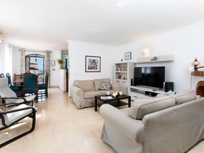 TV - Cecilie by Interhome (Nerja)