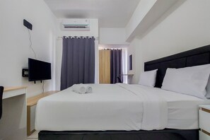 Free WiFi - Homey And Elegant Studio Apartment M-Town Residence (Gading Serpong)