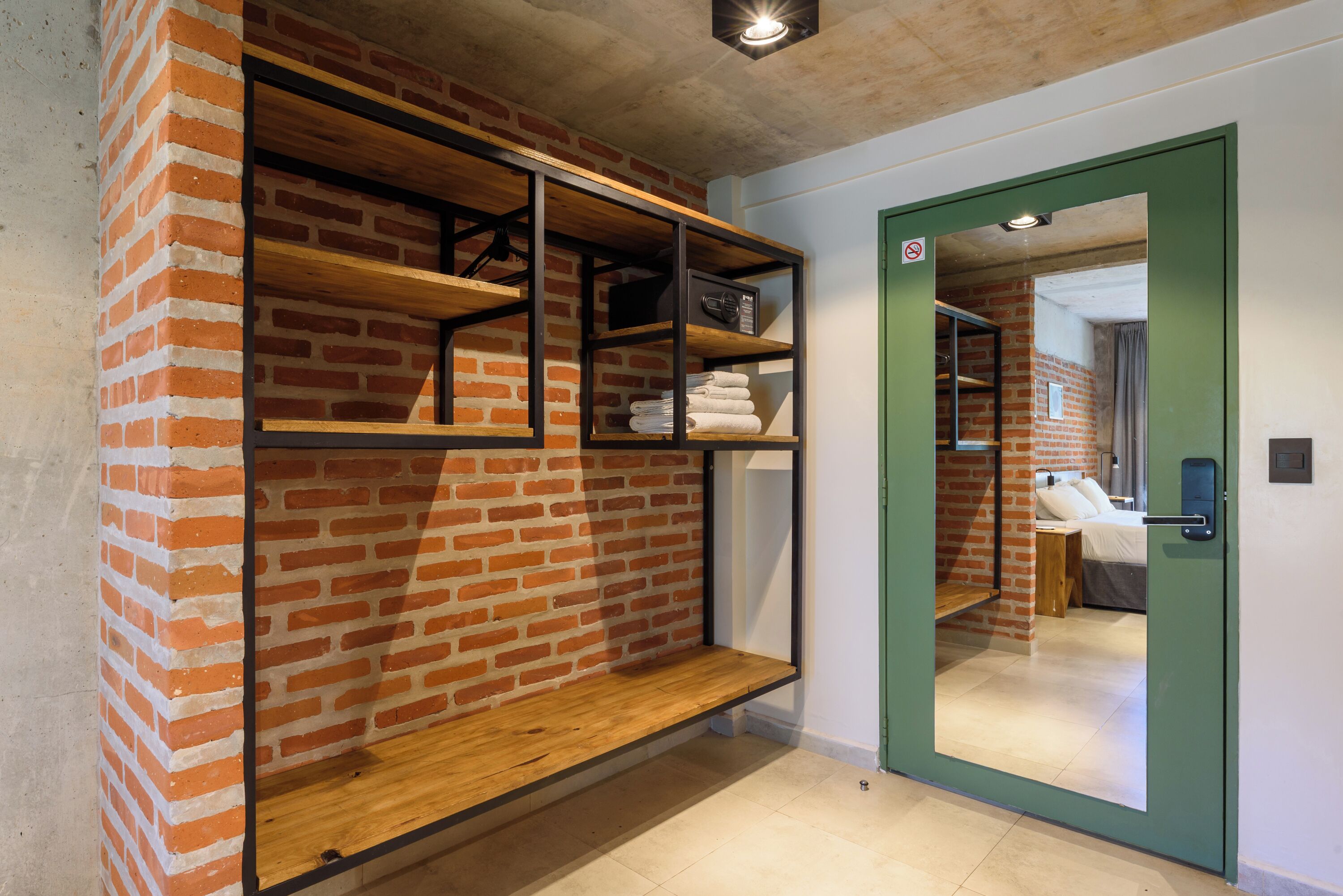 Superior Apartment | 1 bedroom, in-room safe, laptop workspace, blackout drapes