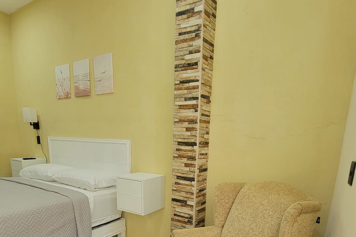 Premium bedding, down duvets, Select Comfort beds