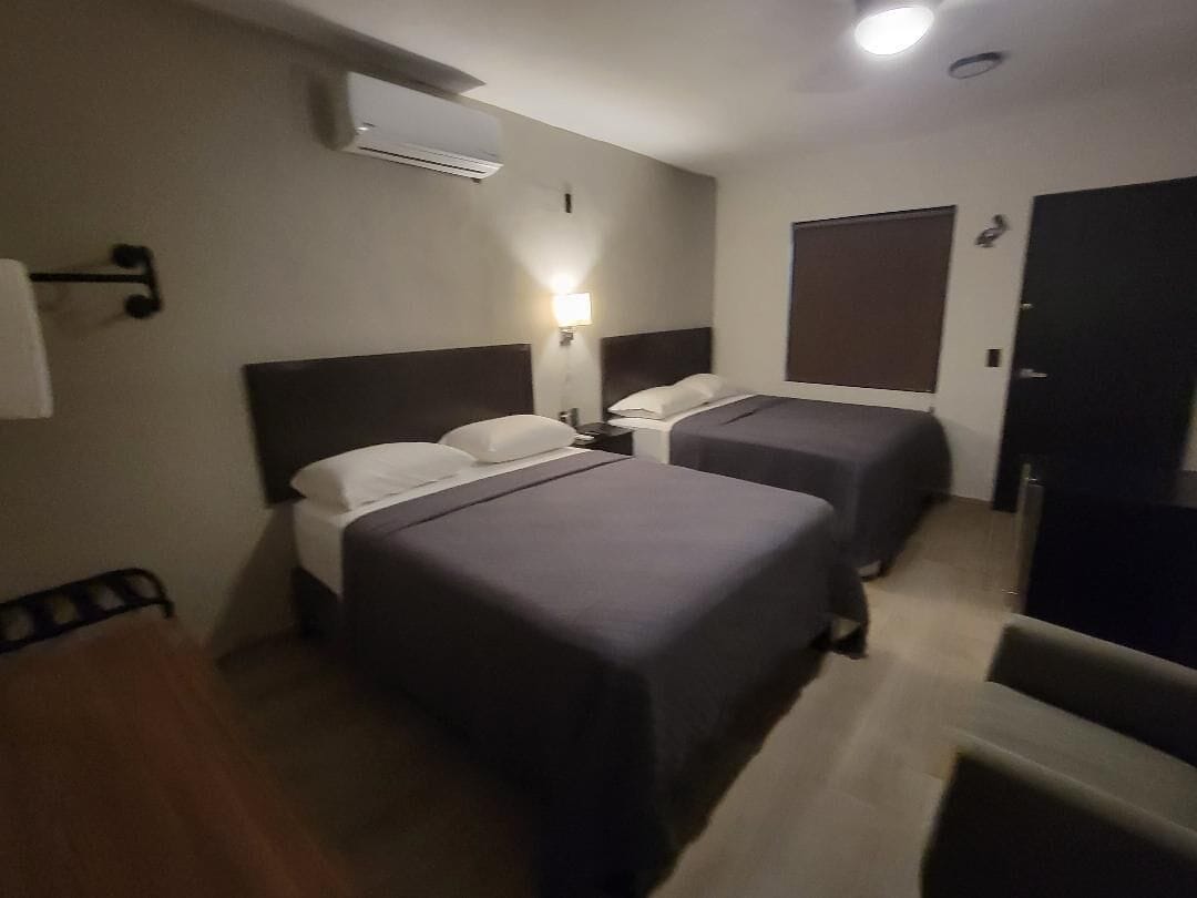 Deluxe-rum | Sängtillbehör av högsta kvalitet, individuell inredning och gratis wi-fi