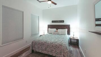 2 bedrooms, free WiFi, bed sheets