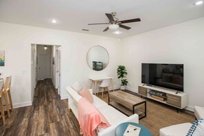 TV - Chic Thomasville Home: Walk to Downtown! (Thomasville)