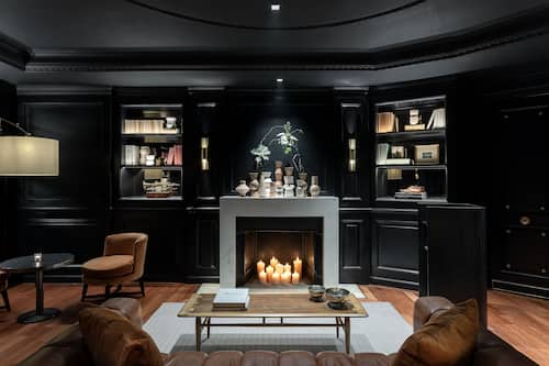 Cocktail bar