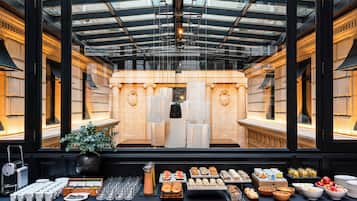 Alimentação e bebidas