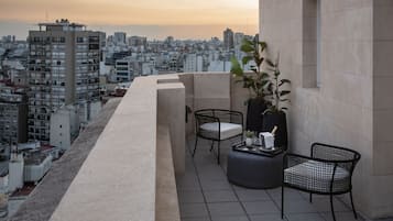 1 habitación, minibar, caja de seguridad en la habitación y escritorio