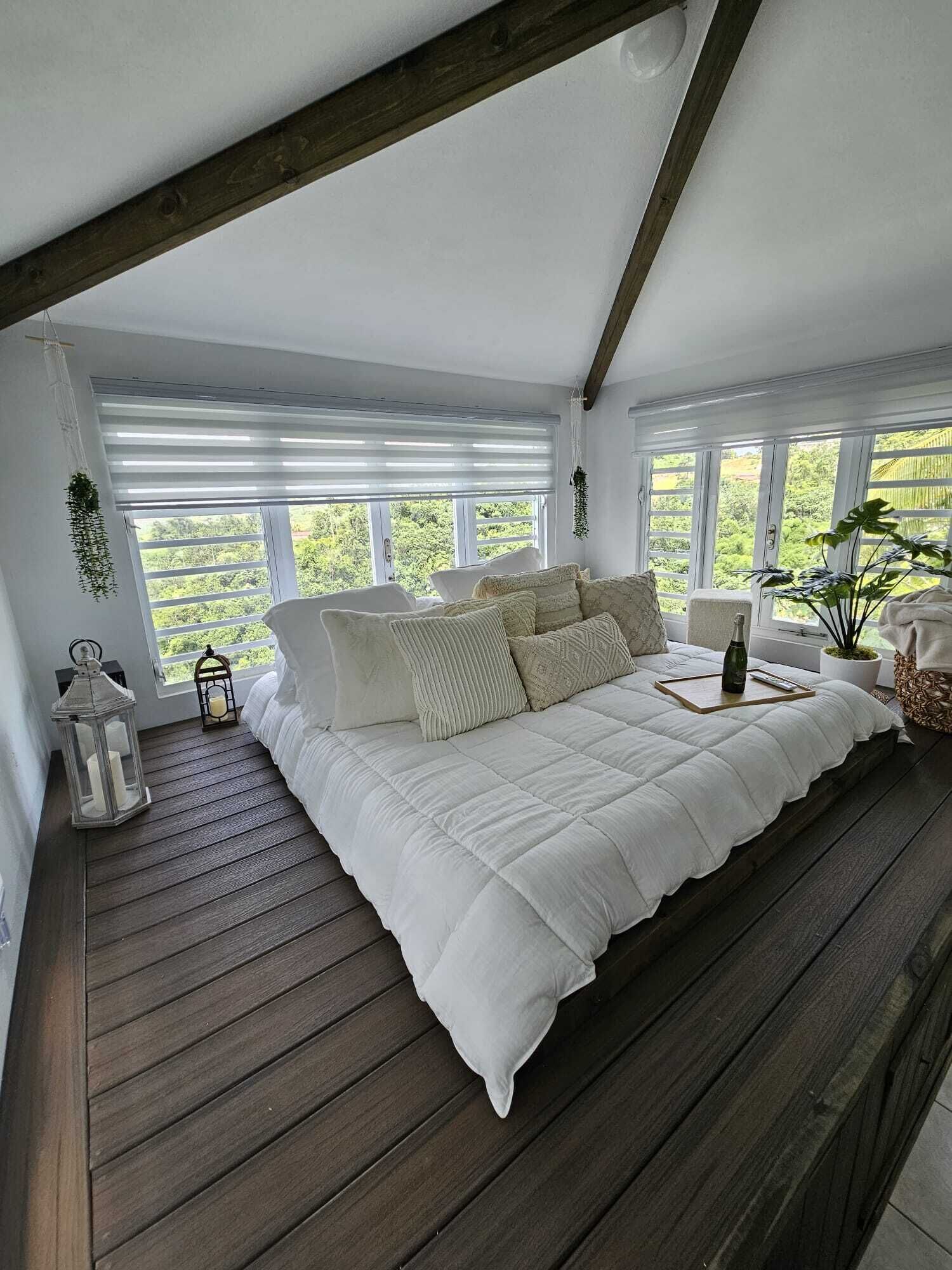 10 habitaciones y caja de seguridad en la habitación 