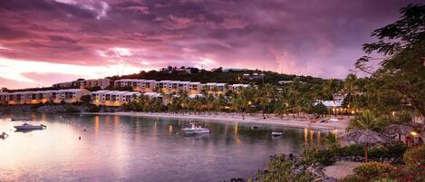 Am Strand, Liegestühle, Strandtücher