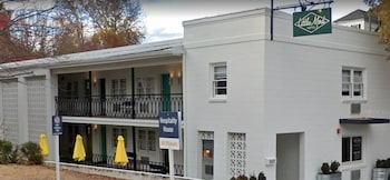 Little Mod Hotel at the University