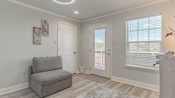 Smart TV, DVD player, videoteca