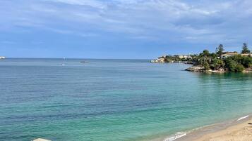 Sulla spiaggia, teli da spiaggia