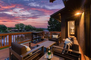 House, Multiple Beds (Elysian Shores w/Heated Pool & Option) | Terrace/patio