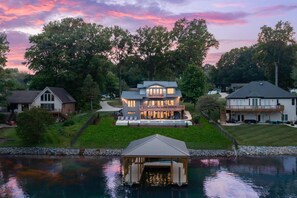 House, Multiple Beds (Elysian Shores w/Heated Pool & Option) | Exterior - Elysian Shores W/heated Pool & Optional Boat Rental (Mooresville)