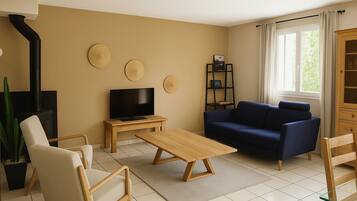 Smart-TV, Kamin, Tischfußball, Tischtennisplatte