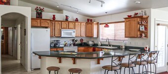 Poppy House:Charming Prescott - Serene Mtn Views