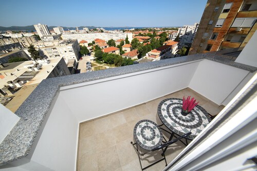 Luxury apartment Nella with sea view