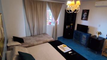 1 bedroom, individually decorated, individually furnished, bed sheets