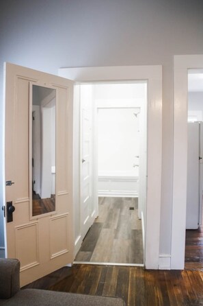 Interior - Blueberry Manor - Poplar Suite (Poplarville)