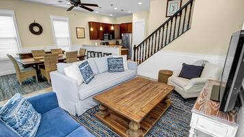 House, Multiple Beds, Patio, Garden View | Living area | 50-inch TV with digital channels