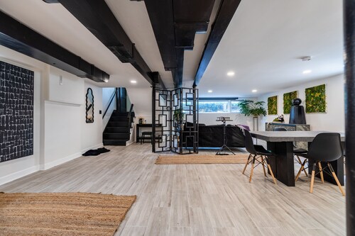 Bright Garden Studio