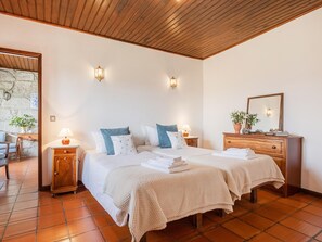 12 Schlafzimmer, Internetzugang