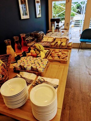 Petit déjeuner préparé à la commande compris tous les jours