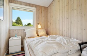 3 عدّة غرف نوم وسرير سفر وواي فاي مجانًا