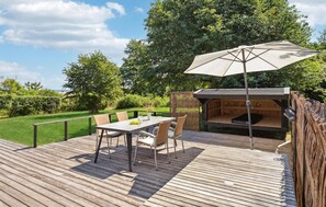 Outdoor dining - Beautiful home in Sejerø with kitchen (Sejerø)