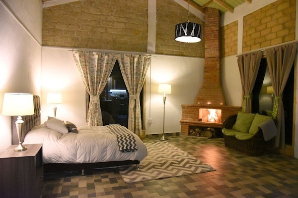 Basic Cabin | 1 bedroom, hypo-allergenic bedding, individually decorated