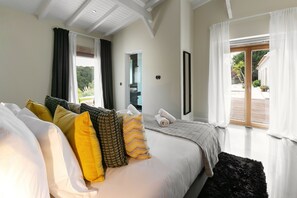 4 bedrooms, iron/ironing board, travel cot, Internet - Casa do Vale - Nature Retreat with Private Pool (Óbidos)