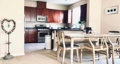 Spacious & Modern 1200 sqft two bd condo at SLO great location