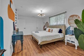 4 bedrooms, desk, iron/ironing board, free WiFi