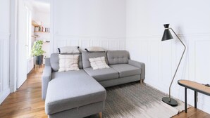 Living area - Charming & Central 1BD Apartment Near Montmartre (Paris)