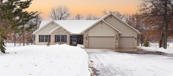Lakefront Cabin Getaway: Game Room, Hot Tub & More