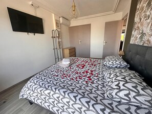 2 bedrooms, iron/ironing board, WiFi - Le Mistral  Appartement Standing avec Vue Mer Exceptionnelle en 1ère Ligne (Le Grau-du-Roi)