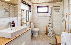 Shower - 4 bedroom cozy home in Torekov (Torekov)