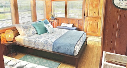 NO STAIRS! PRIVATE POOL! Pets Welcome. Fenced area. Big yard. 1block to beach.