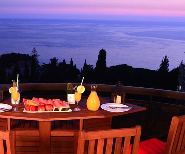 View from property - Nine Seven Hotel (Ghazir)