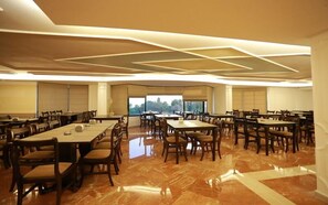 Restaurant - Nine Seven Hotel (Ghazir)