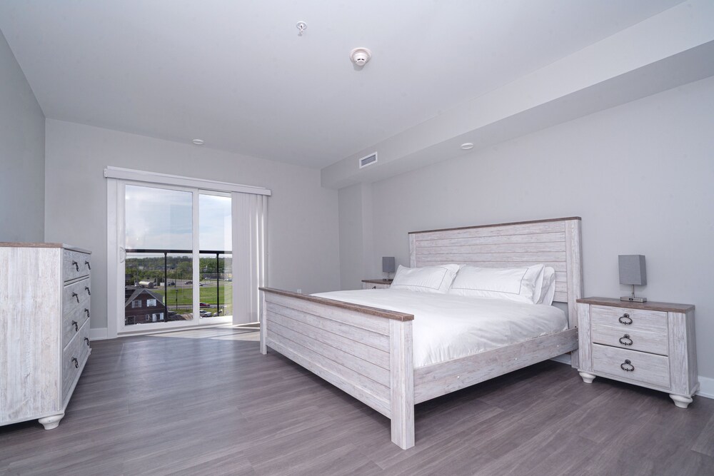 New Lakefront 2 bedroom Condo on North end of Canandaigua Lake