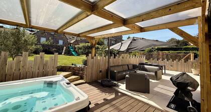 Maison de charme au cœur d'Erquy – Plage & commerces à pied - SPA Privatif