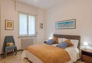 1 bedroom, iron/ironing board, Internet, bed sheets