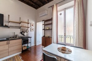 Fridge, microwave, stovetop