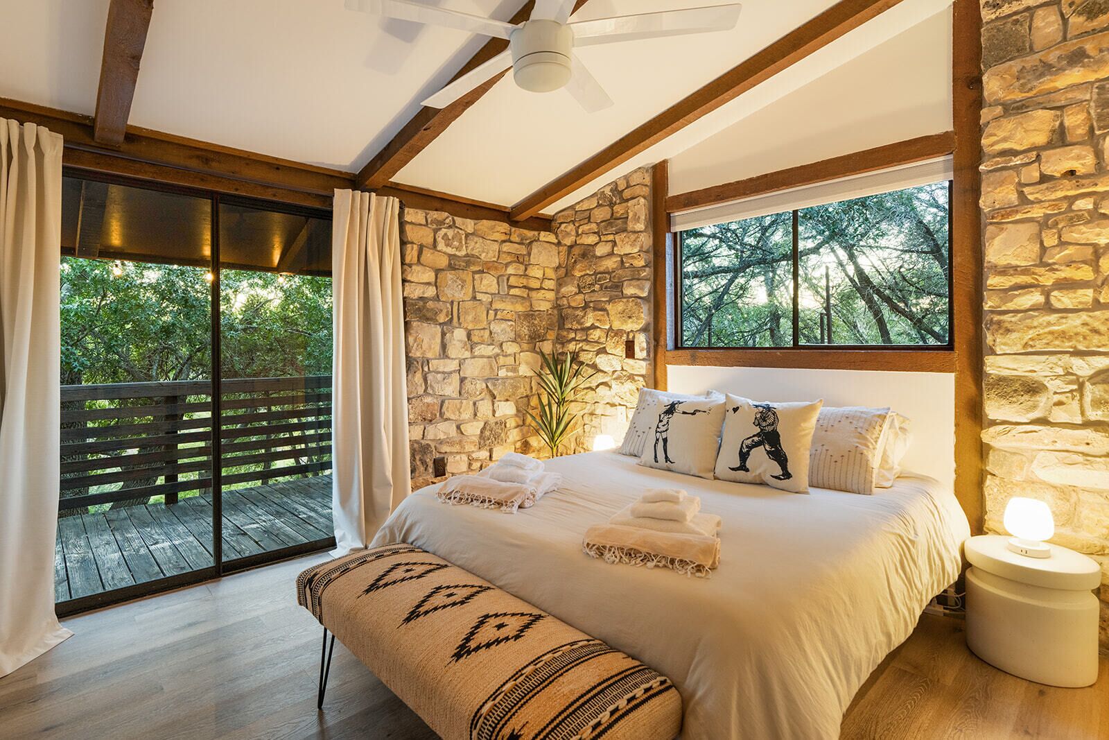 2 多间卧室、WiFi、床单、轮椅无障碍