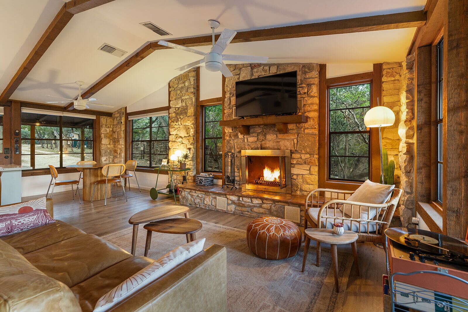 Smart TV, fireplace, stereo