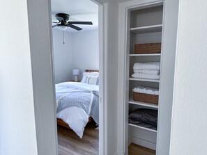 2 Schlafzimmer, kostenloses WLAN, Bettwäsche