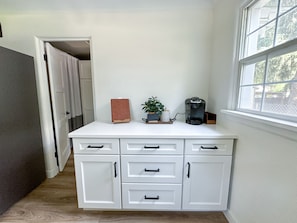 Interior - The Captain's Quarters - Minutes to Downtown Coeur d'Alene (Coeur d'Alene)