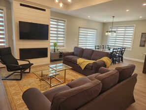 Smart TV, chimenea