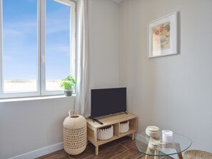 TV - Appartement Claro - Welkeys (Bandol)